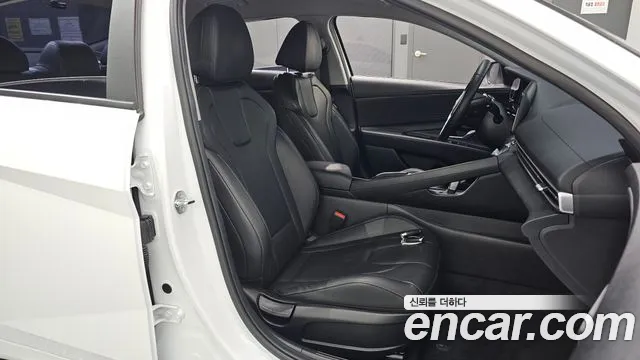 Hyundai Avante — Фото автомобиля 12