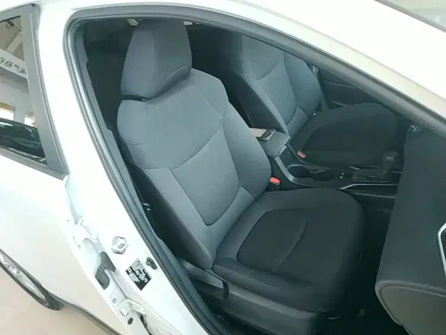 Toyota Corolla Cross — Фото автомобиля 24