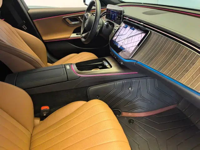Mercedes-Benz E-Class — Фото автомобиля 9