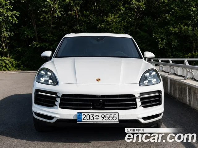 Porsche Cayenne — Фото автомобиля 3