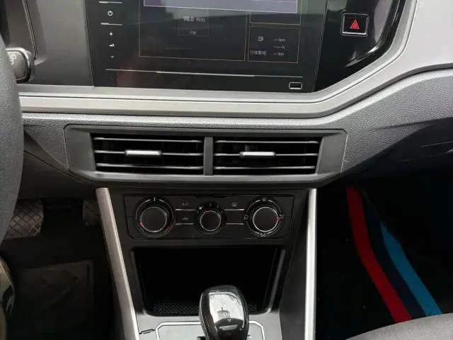 Volkswagen Polo 2023 Plus 1.5L Automatic Panorama Enjoyment Edition — Фото автомобиля 17