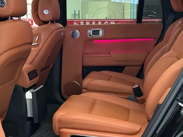 Li Auto L9 — Фото автомобиля 8