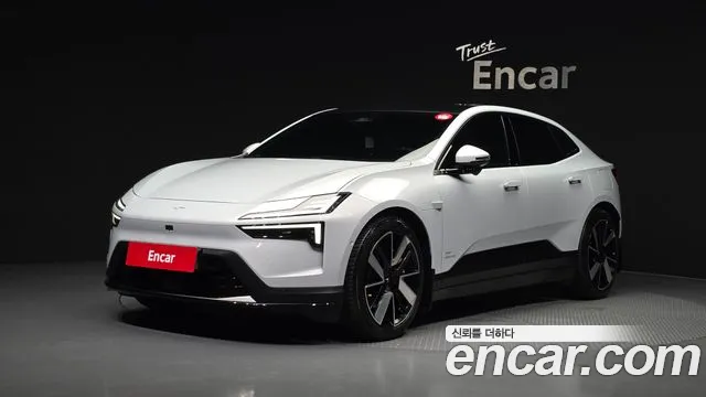 Polestar Polestar 4 — Фото автомобиля 10