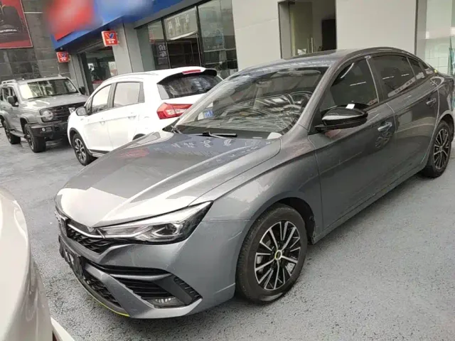 Фотография автомобиля — Roewe i5