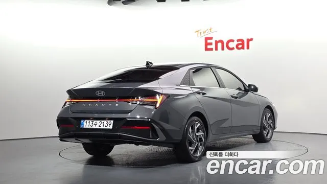 Hyundai Avante — Фото автомобиля 2