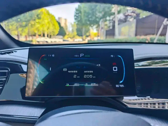BYD Qin PLUS — Фото автомобиля 10