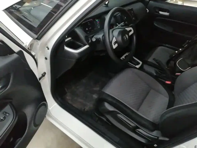 Honda Fit — Фото автомобиля 15