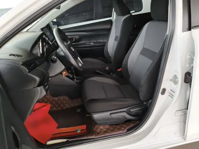 Toyota Vios FS — Фото автомобиля 14