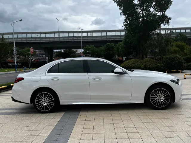 Mercedes-Benz C-Class — Фото автомобиля 19