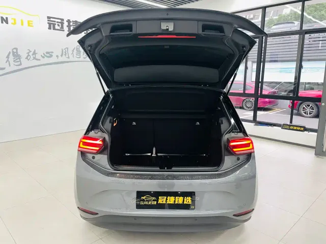 Volkswagen ID.3 — Фото автомобиля 14