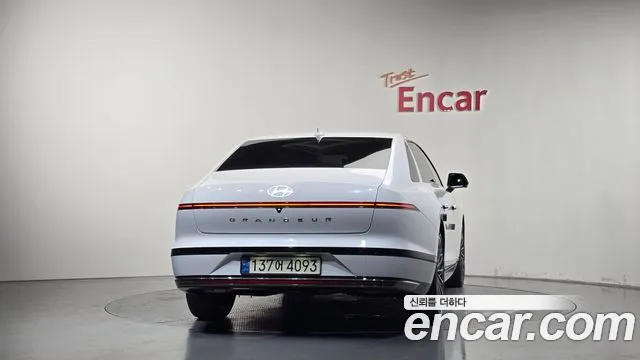 Hyundai Grandeur GN7 — Фото автомобиля 3