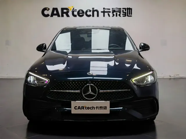 Mercedes-Benz C-Class — Фото автомобиля 2
