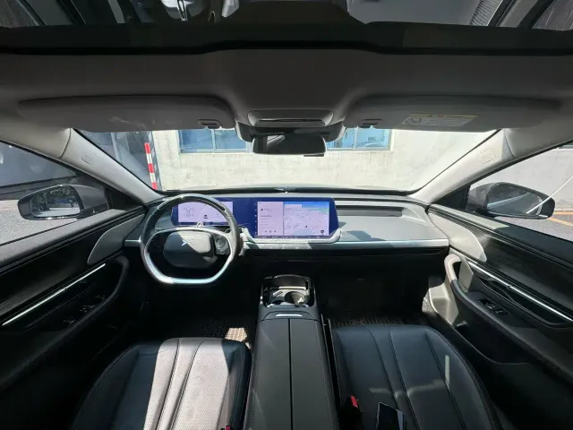 Xpeng P7 — Фото автомобиля 5