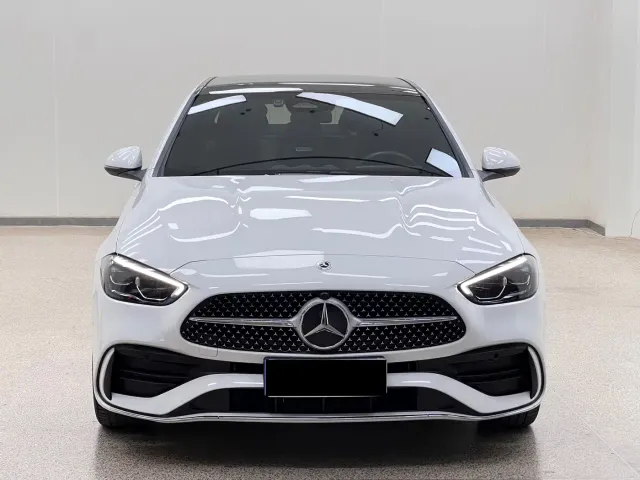 Mercedes-Benz C-Class — Фото автомобиля 2