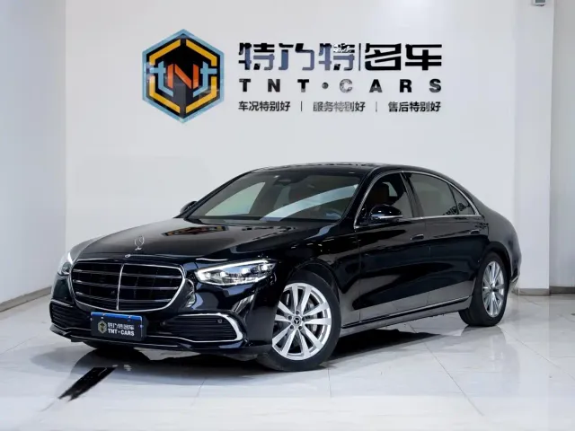 Фотография автомобиля — Mercedes-Benz S-Class