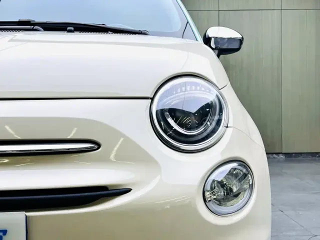 Fiat 500 — Фото автомобиля 7