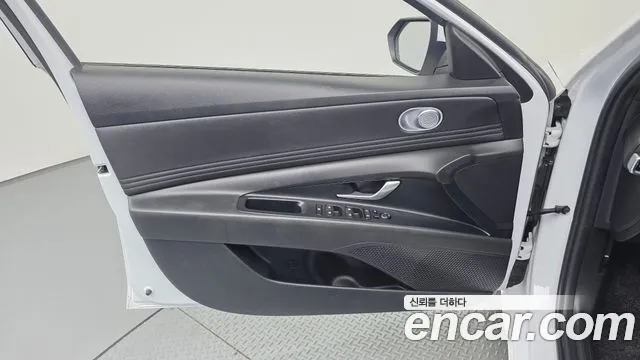 Hyundai Avante — Фото автомобиля 13