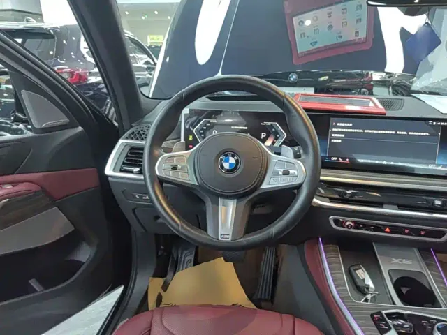 BMW X5 — Фото автомобиля 10