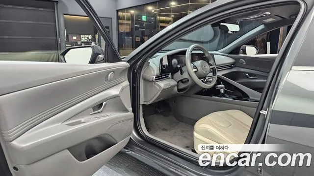 Hyundai AVANTE Avante (CN7) — Фото автомобиля 9