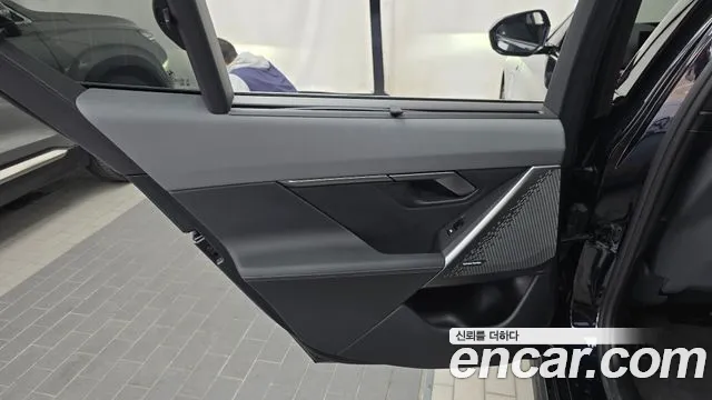 BMW 5 Series — Фото автомобиля 14
