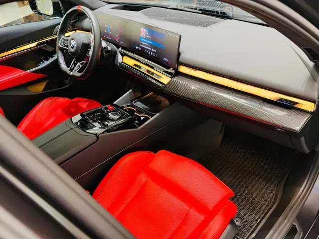 BMW M5 — Фото автомобиля 17