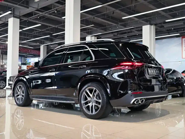 Mercedes-Benz GLE-Class AMG — Фото автомобиля 9