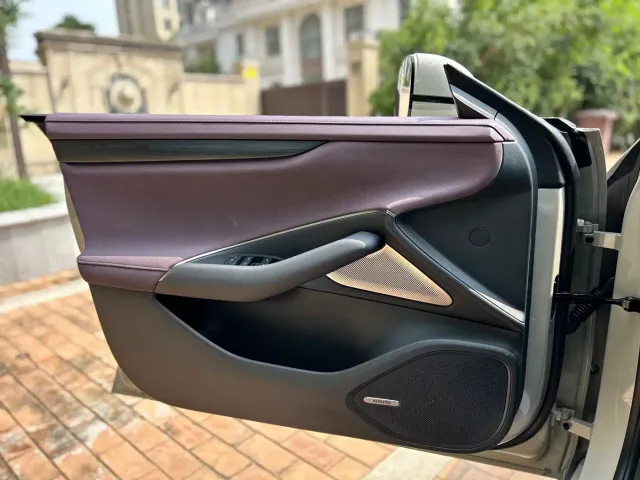 Xiaomi SU7 — Фото автомобиля 9