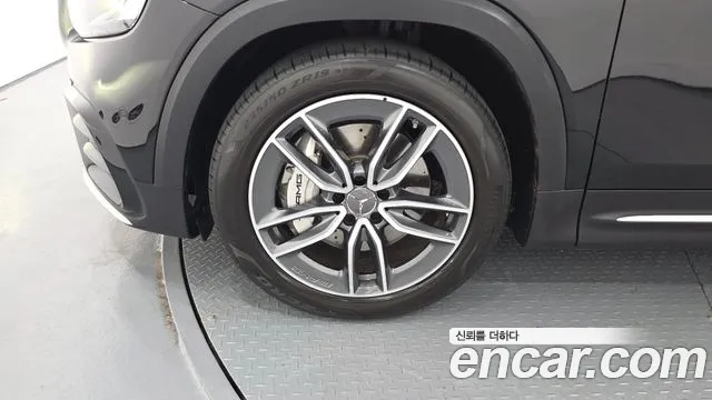 Mercedes-Benz GLB-Class — Фото автомобиля 5