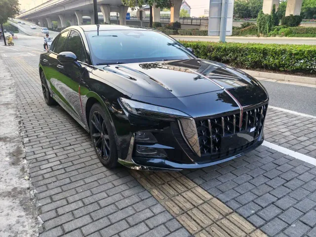 Hongqi H6 — Фото автомобиля 12