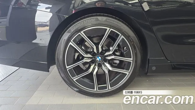 BMW 7 Series G70 — Фото автомобиля 5