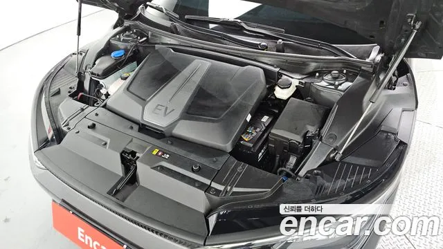 Kia EV6 — Фото автомобиля 6