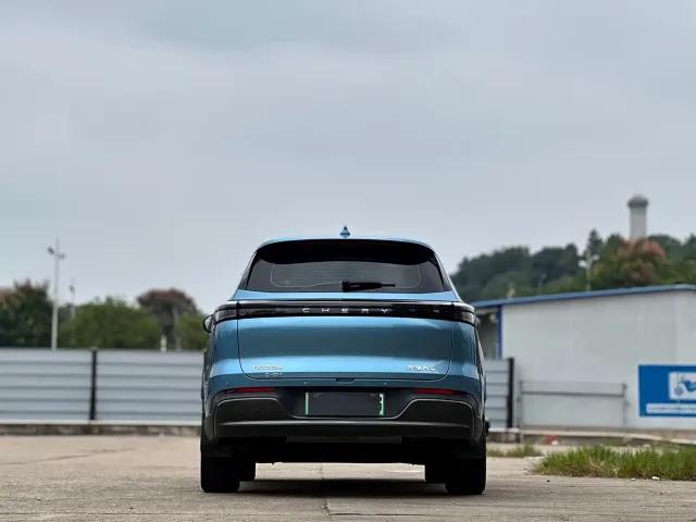 Chery Tiggo 8 PLUS C-DM — Фото автомобиля 8