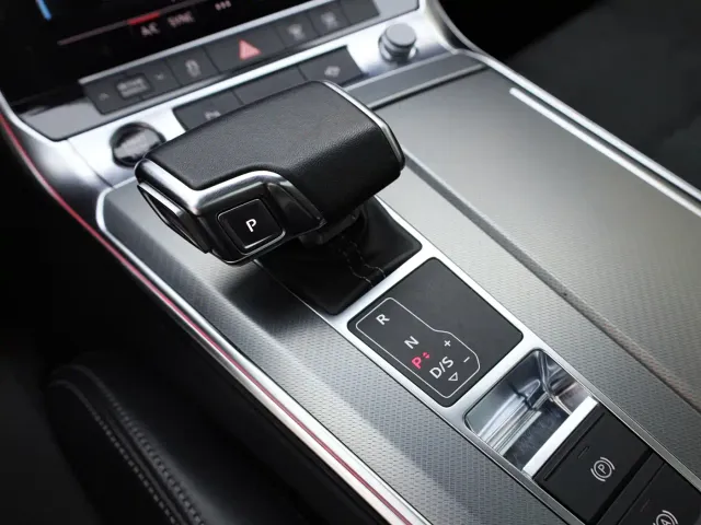 Audi A7L — Фото автомобиля 28