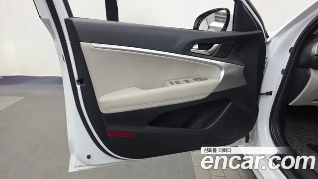 Genesis G70 New — Фото автомобиля 13