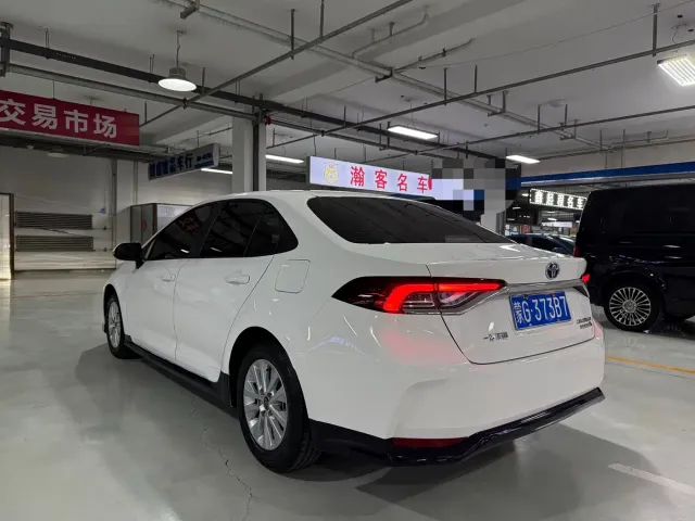 Toyota Corolla — Фото автомобиля 6