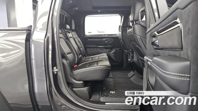 Dodge Ram Pick Up — Фото автомобиля 12