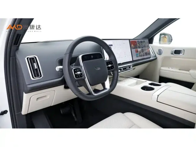 Li Auto L7 — Фото автомобиля 6
