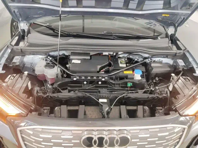 Audi Q4 e-tron — Фото автомобиля 19