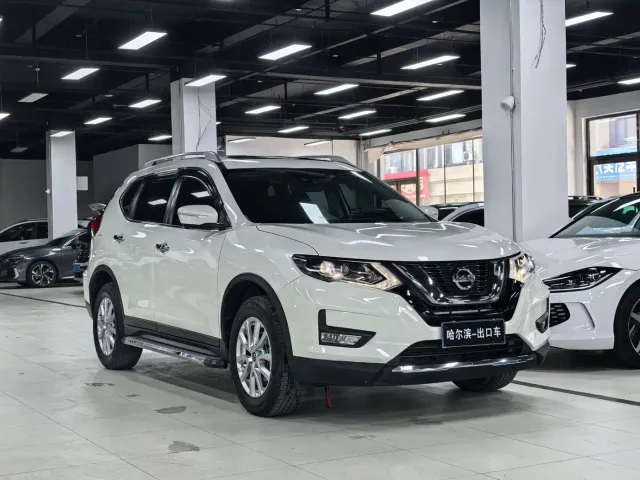 Nissan X-Trail — Фото автомобиля 3