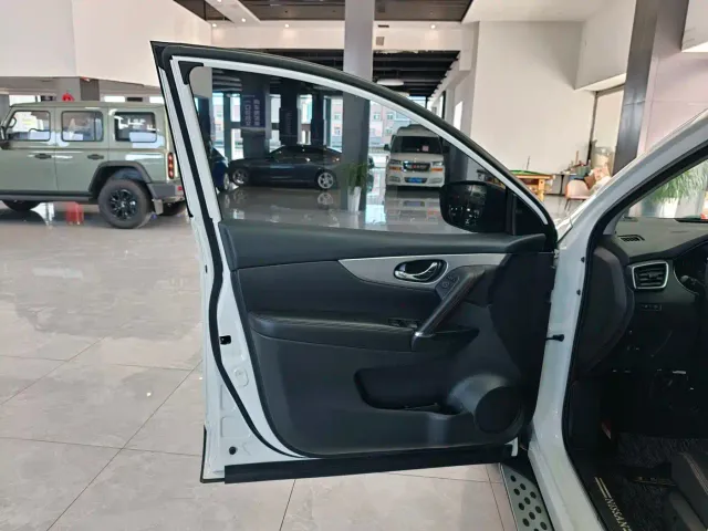 Nissan Qashqai — Фото автомобиля 11