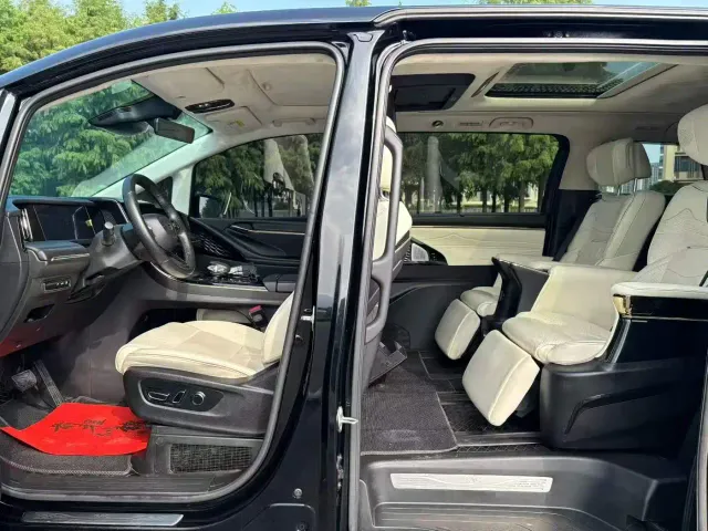 GAC Trumpchi E9 — Фото автомобиля 4
