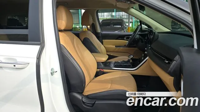 Kia Canival Carnival 4 поколение Бензин 9 мест Prestige — Фото автомобиля 11