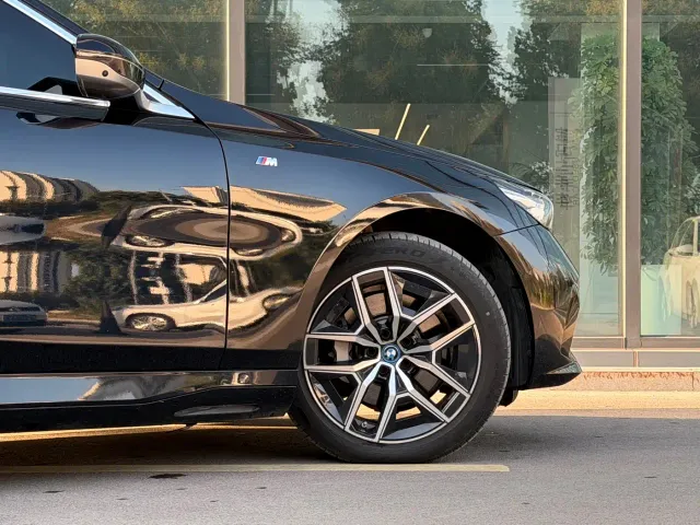 BMW i5 — Фото автомобиля 7