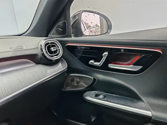 Mercedes-Benz C-Class — Фото автомобиля 16