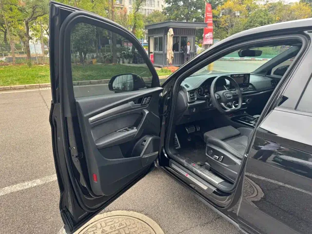 Audi Q5L Sportback — Фото автомобиля 12