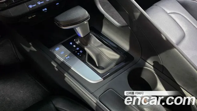 Hyundai AVANTE Новый Avante (CN7) — Фото автомобиля 9