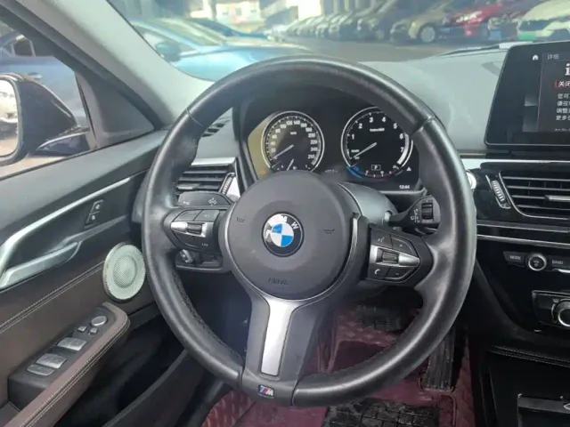 BMW BMW 1 Series 2023 125i M Sport Shadow Edition — Фото автомобиля 10