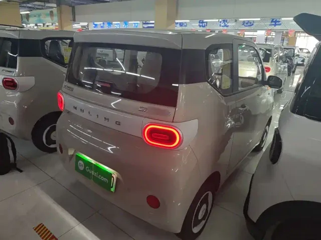 Wuling Hongguang Mini EV — Фото автомобиля 6