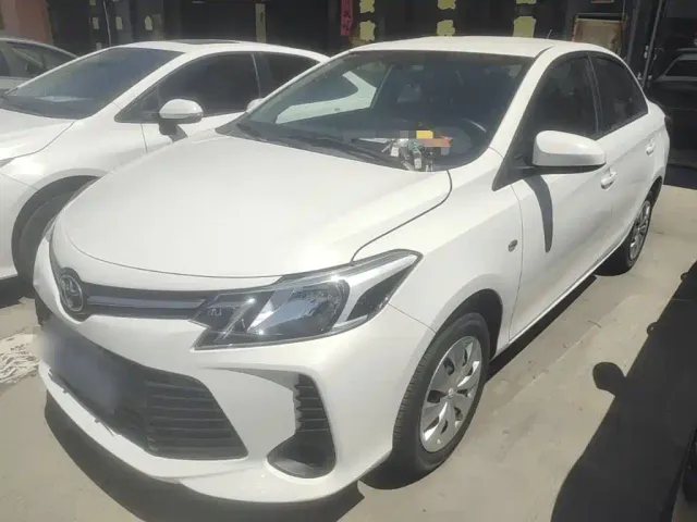Фотография автомобиля — Toyota Vios
