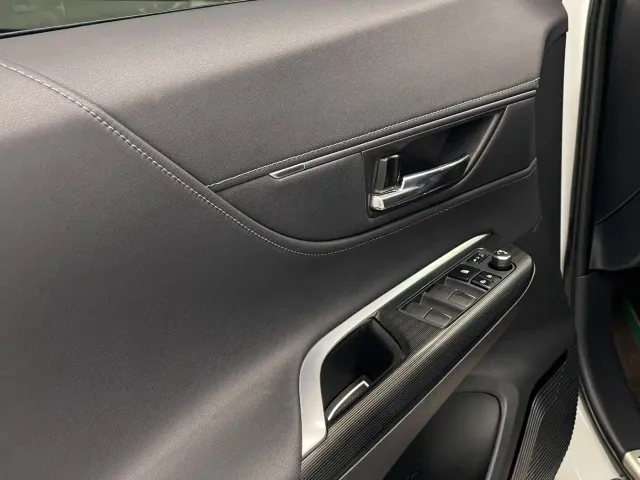 Toyota Harrier — Фото автомобиля 22